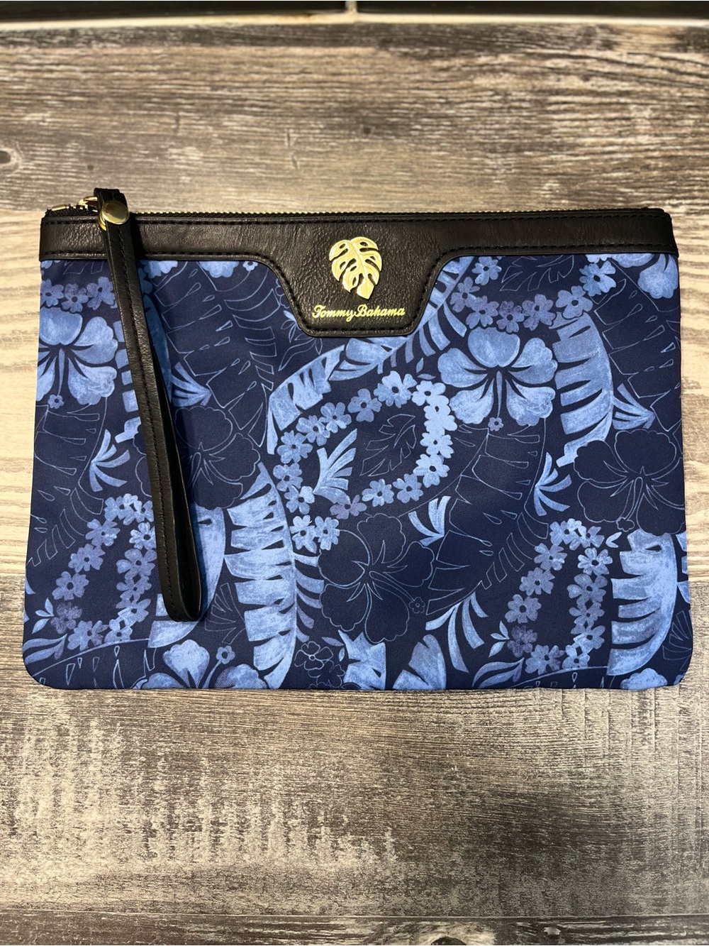 Tommy Bahama Blue Floral Wristlet Clutch